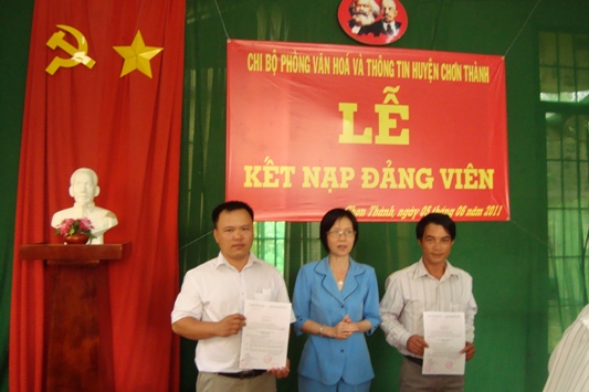 Chi bộ phòng Văn hóa và Thông tin huyện Chơn Thành với công tác phát triển Đảng