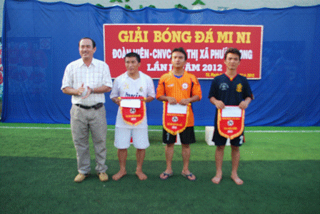 Giải bóng đá mini cho ĐV - CNVCLĐ  Thị xã Phước Long lần thứ I năm 2012
