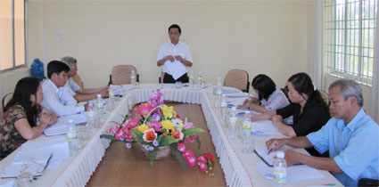 Ông Giang Văn Khoa, Trưởng ban Văn hóa - Xã hội HĐND tỉnh phát biểu kết luận tại buổi làm việc