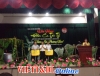 Ông Hoàng Văn Toán – Phó Ban Tổ chức trao giải cho các đơn vị đạt giải xuất sắc trong Liên hoan